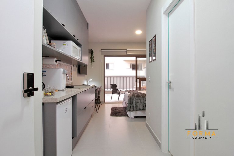 M107 Studio c/ varanda espaçosa | Tatuapé