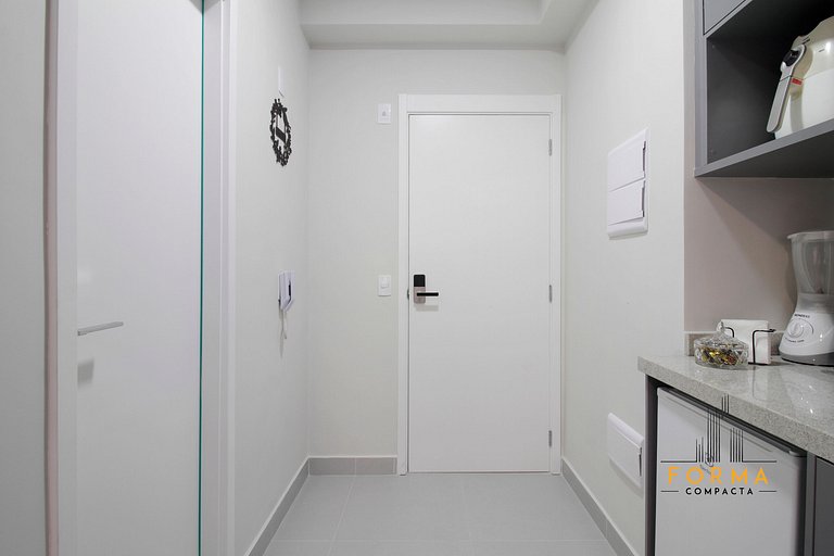 M107 Studio c/ varanda espaçosa | Tatuapé