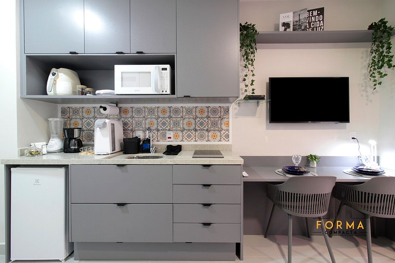 M107 Studio c/ varanda espaçosa | Tatuapé