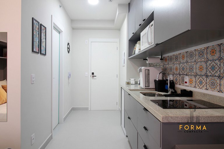 M107 Studio c/ varanda espaçosa | Tatuapé