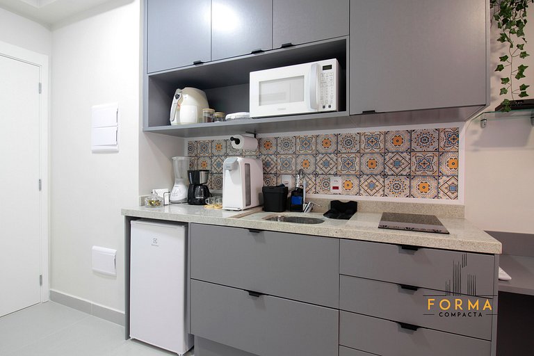 M107 Studio c/ varanda espaçosa | Tatuapé