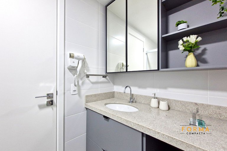 M107 Studio c/ varanda espaçosa | Tatuapé