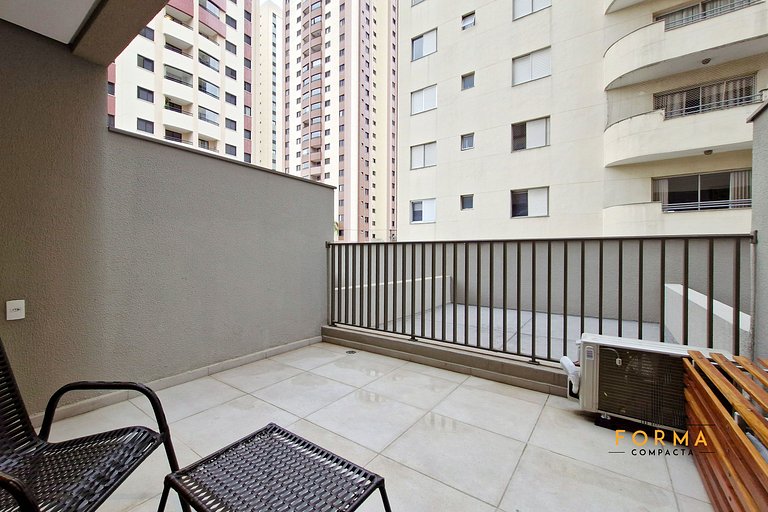 M107 Studio c/ varanda espaçosa | Tatuapé